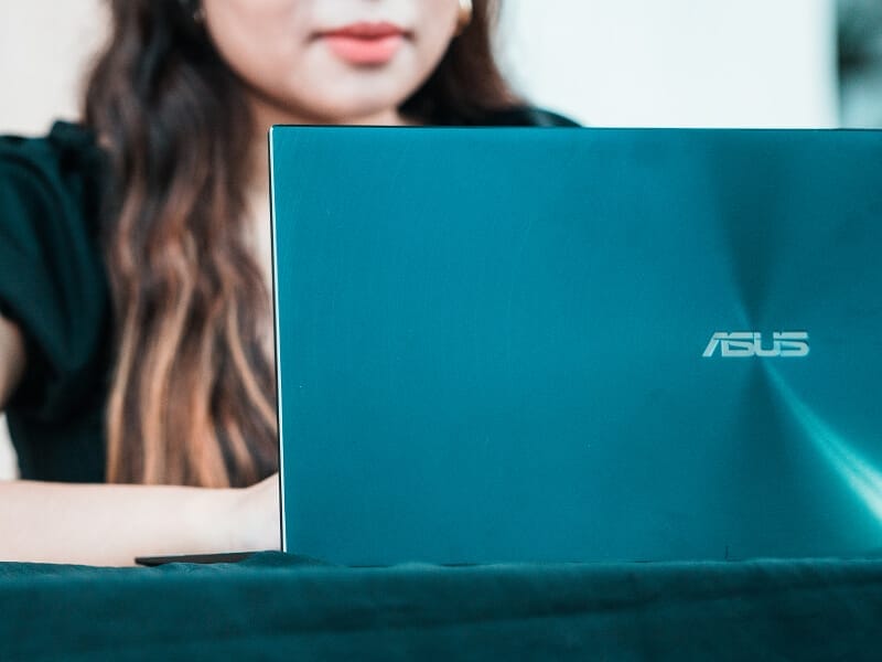 ASUS ZenBook 14 (UX425) - 7