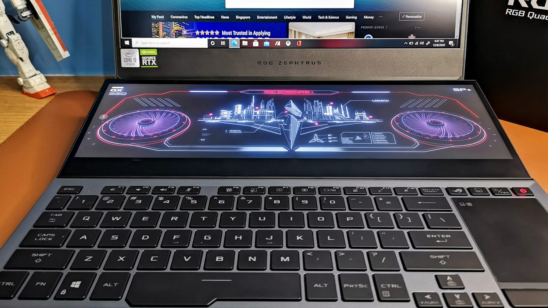 ASUS ROG Zephyrus Duo 15 (GX550) - 6