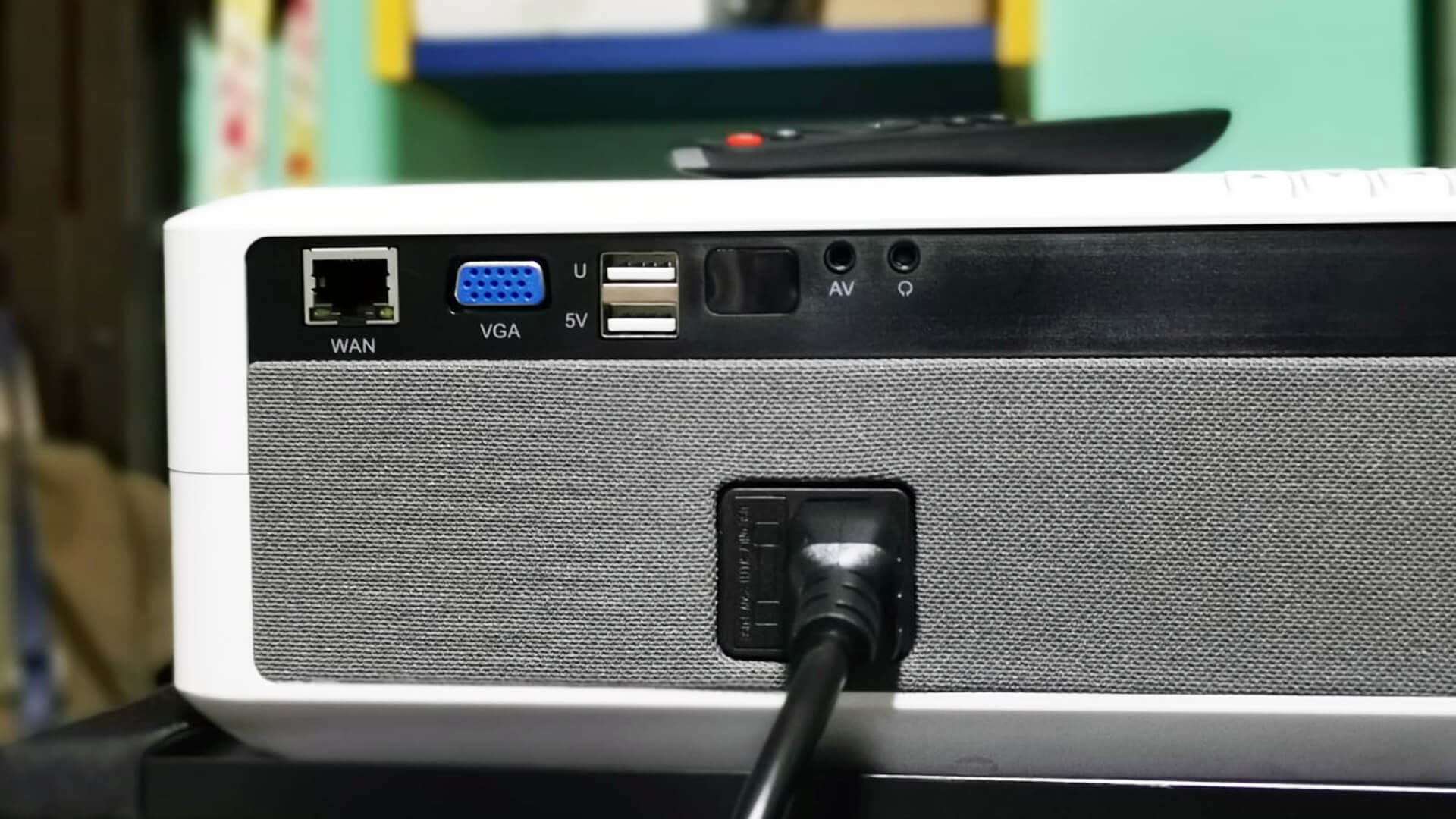 LUMOS AURO projector - 2