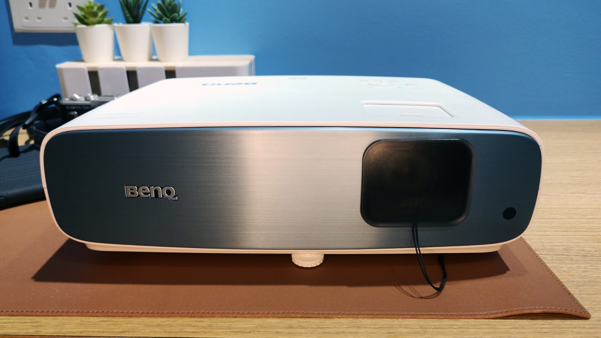 BenQ TK850i - 10