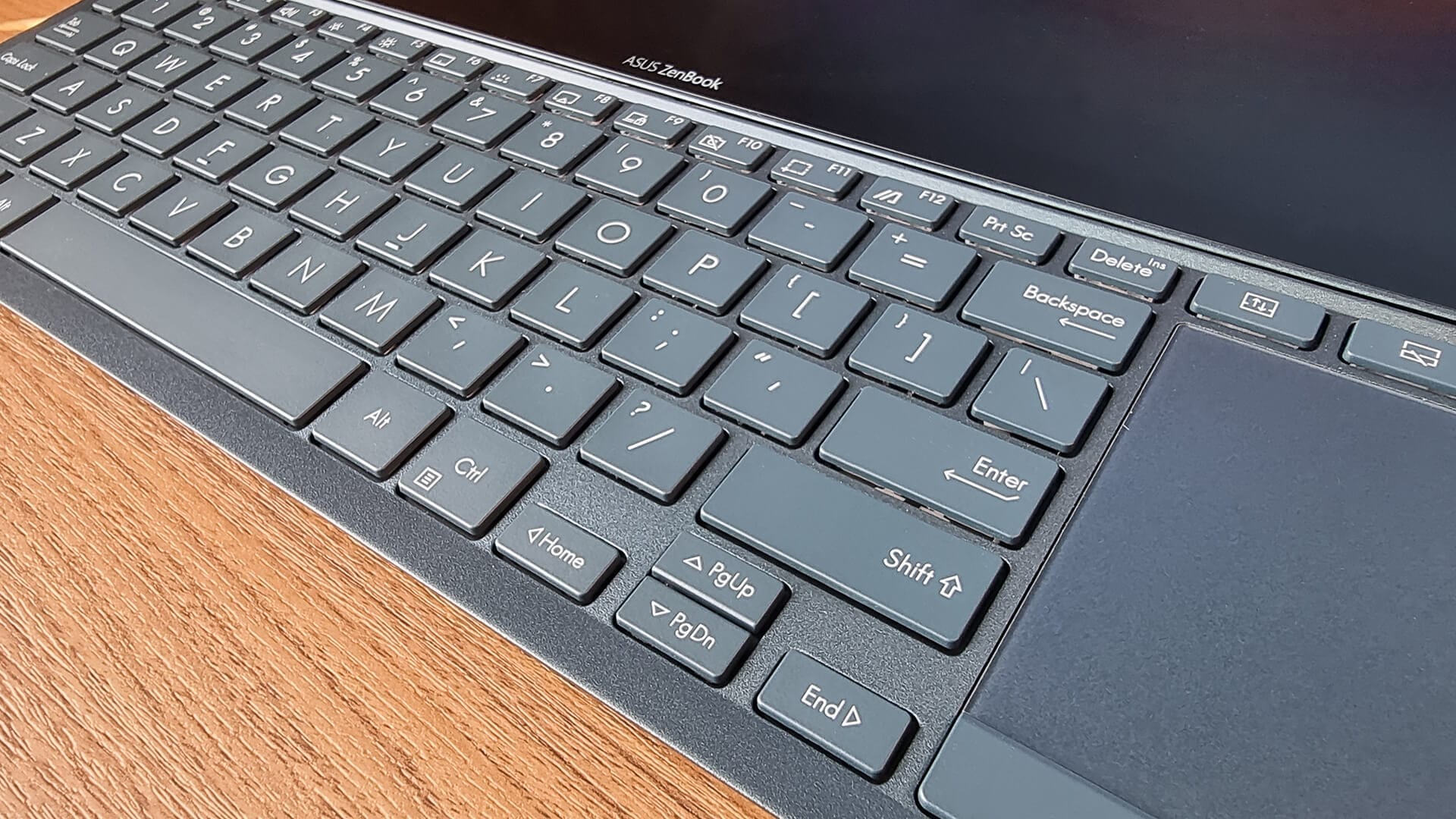 ASUS ZenBook Duo 14 (UX482) - 4