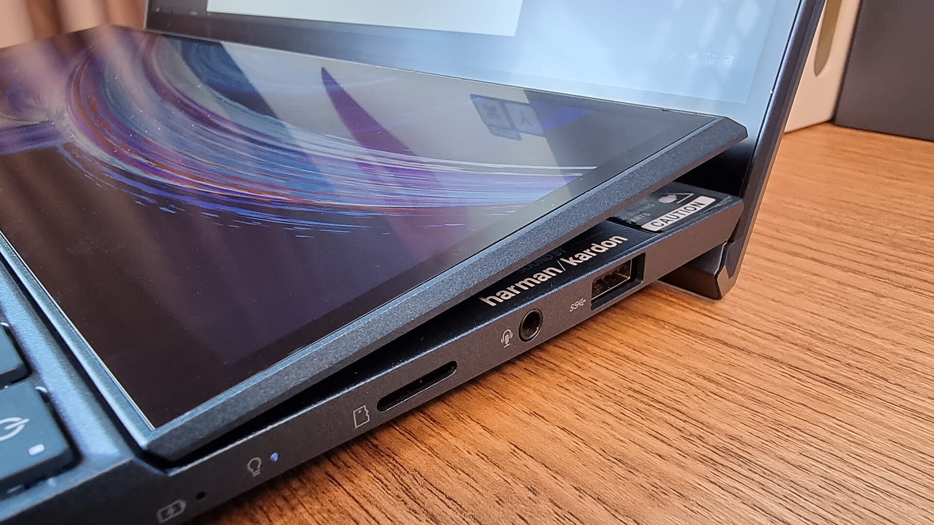 ASUS ZenBook Duo 14 (UX482) - 5
