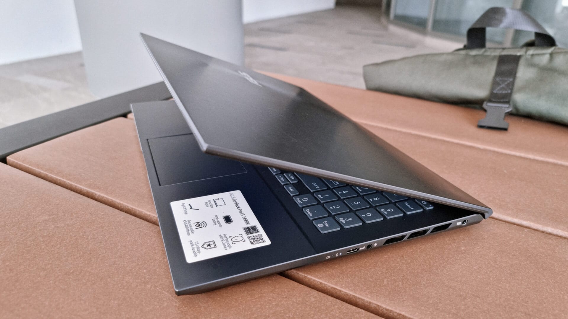 ASUS ZenBook Pro 15 (UX535) - 7