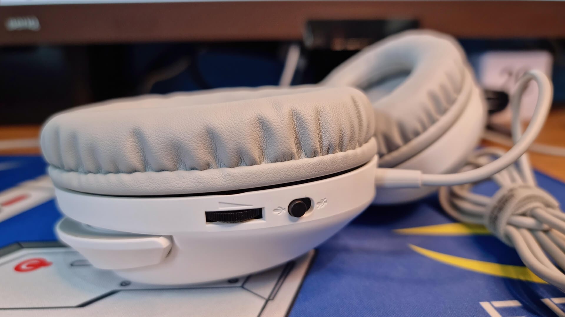 ROG Strix Go Core Moonlight White - 2