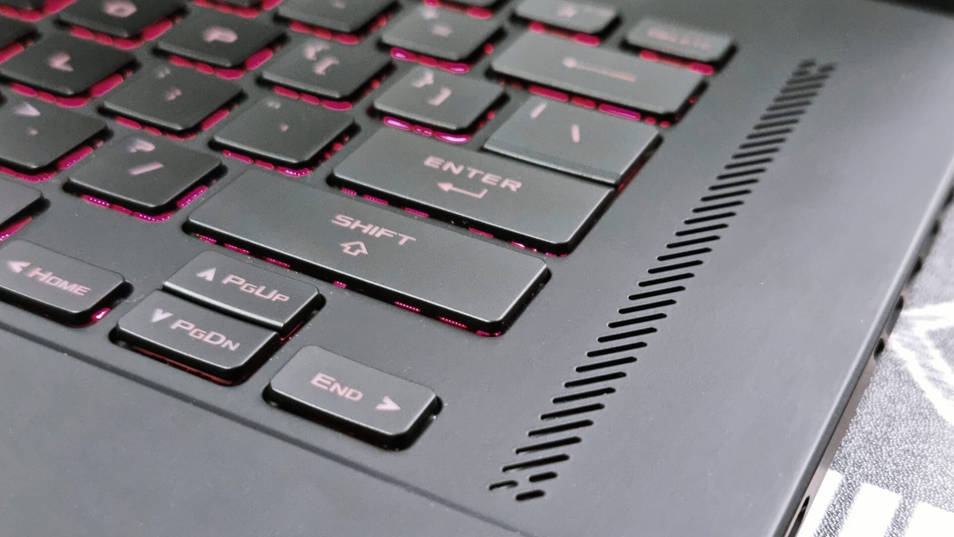 Asus ROG Zephyrus M16 GU603 - 3