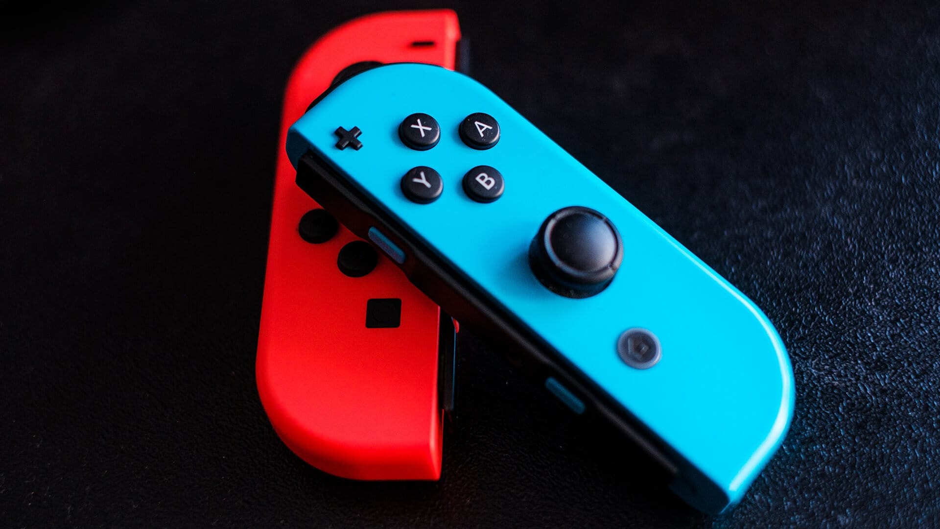 Nintendo Switch OLED vs. Nintendo Switch - 3