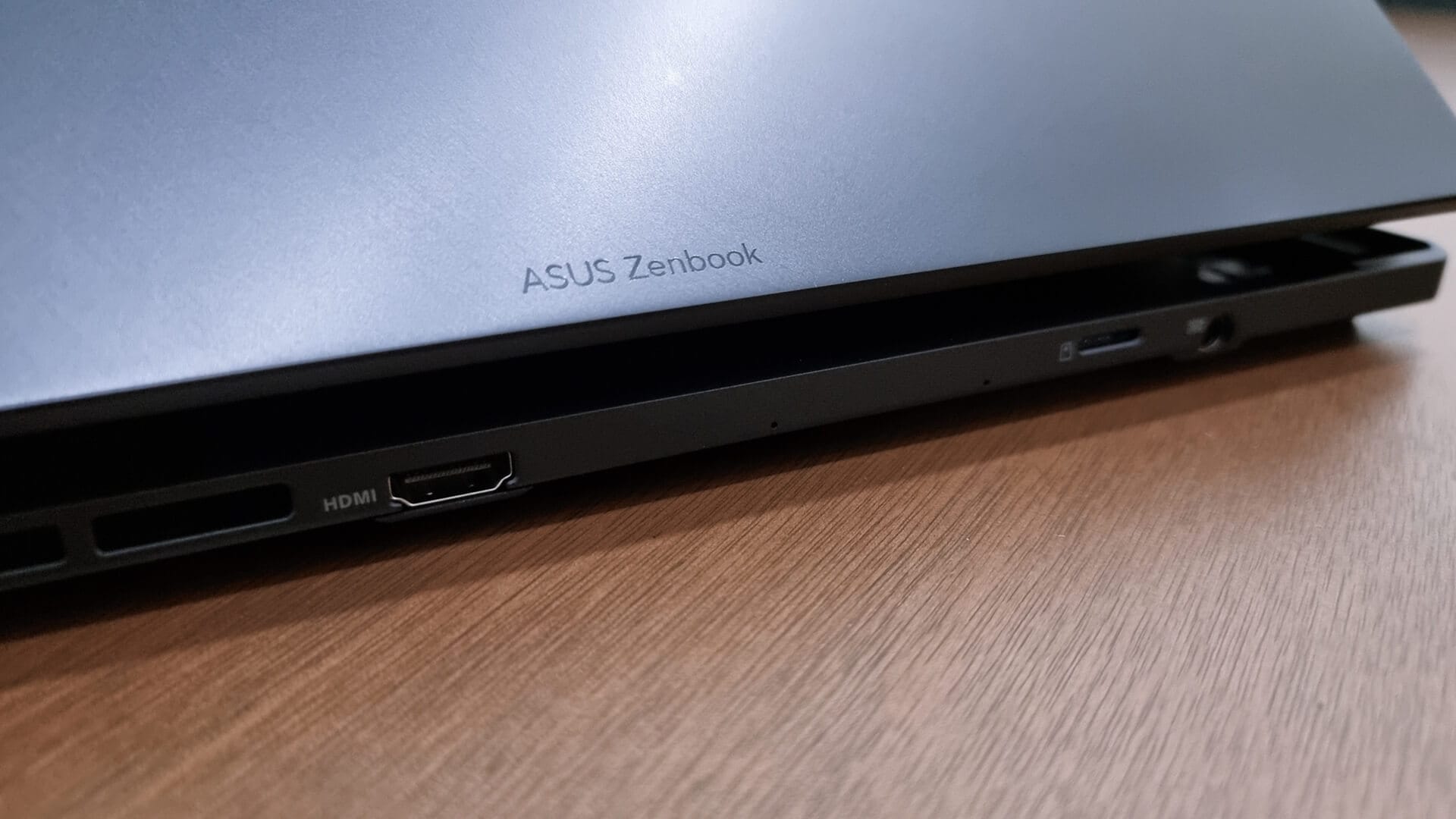 ASUS Zenbook Pro 14 Duo OLED UX8402Z - 1