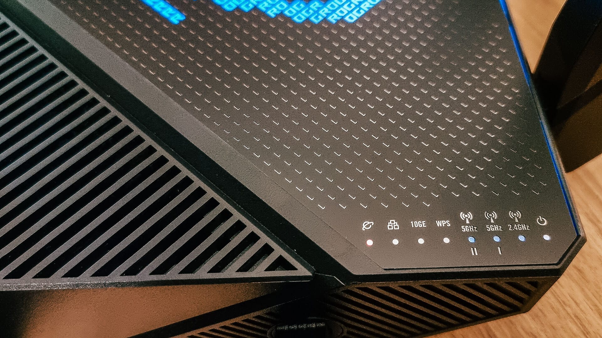 ASUS ROG Rapture GT-AX11000 Pro gaming router The ultimate solution for uninterrupted gaming - 11