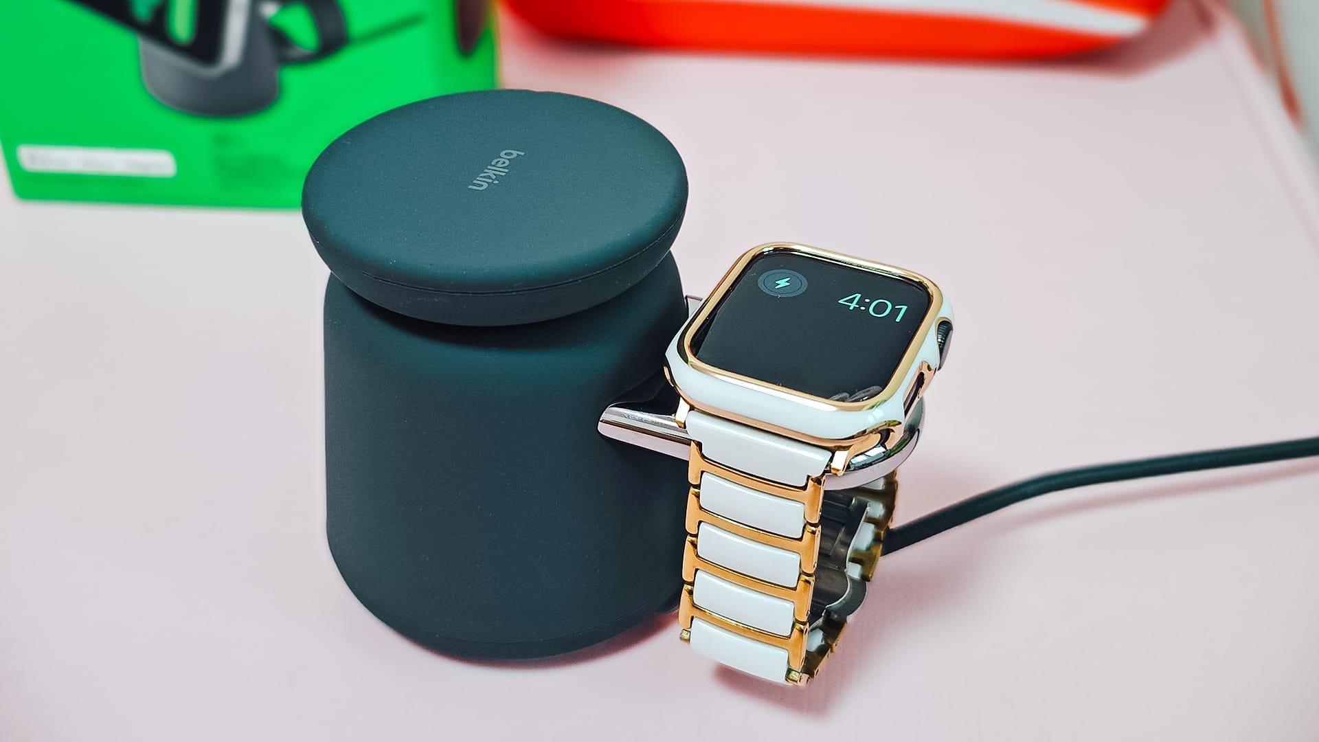 Belkin BoostCharge Pro 2-in-1 Wireless charging dock with MagSafe for your Apple gadgets - 4