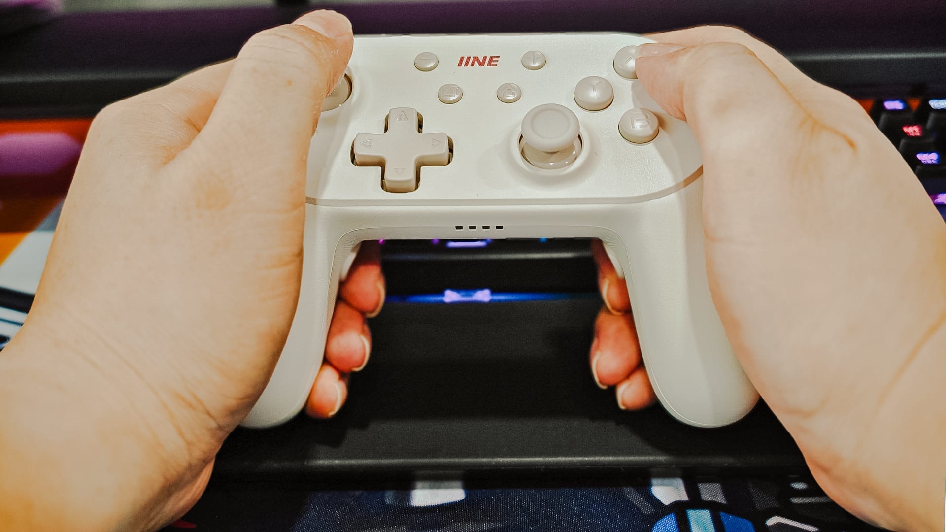IINE Athena Wireless Controller review Precision and versatility in your hands - 3