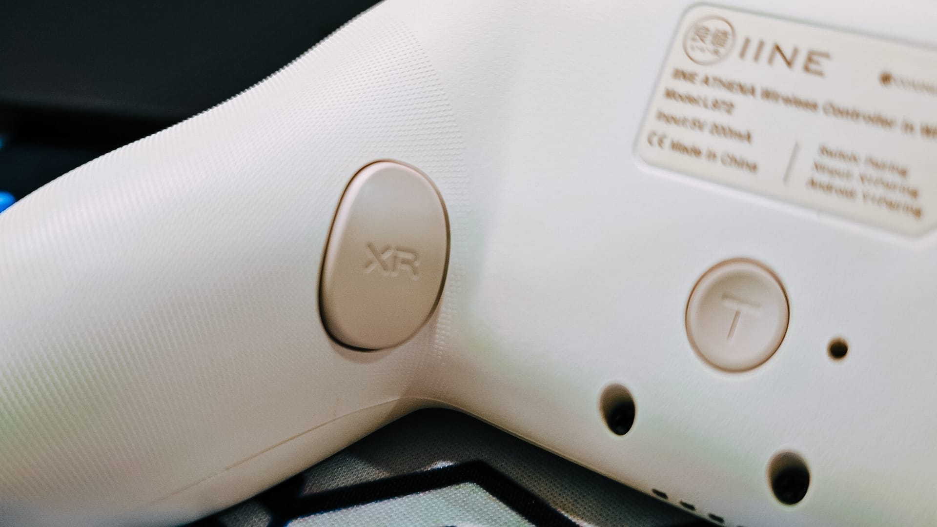 IINE Athena Wireless Controller review Precision and versatility in your hands - 4