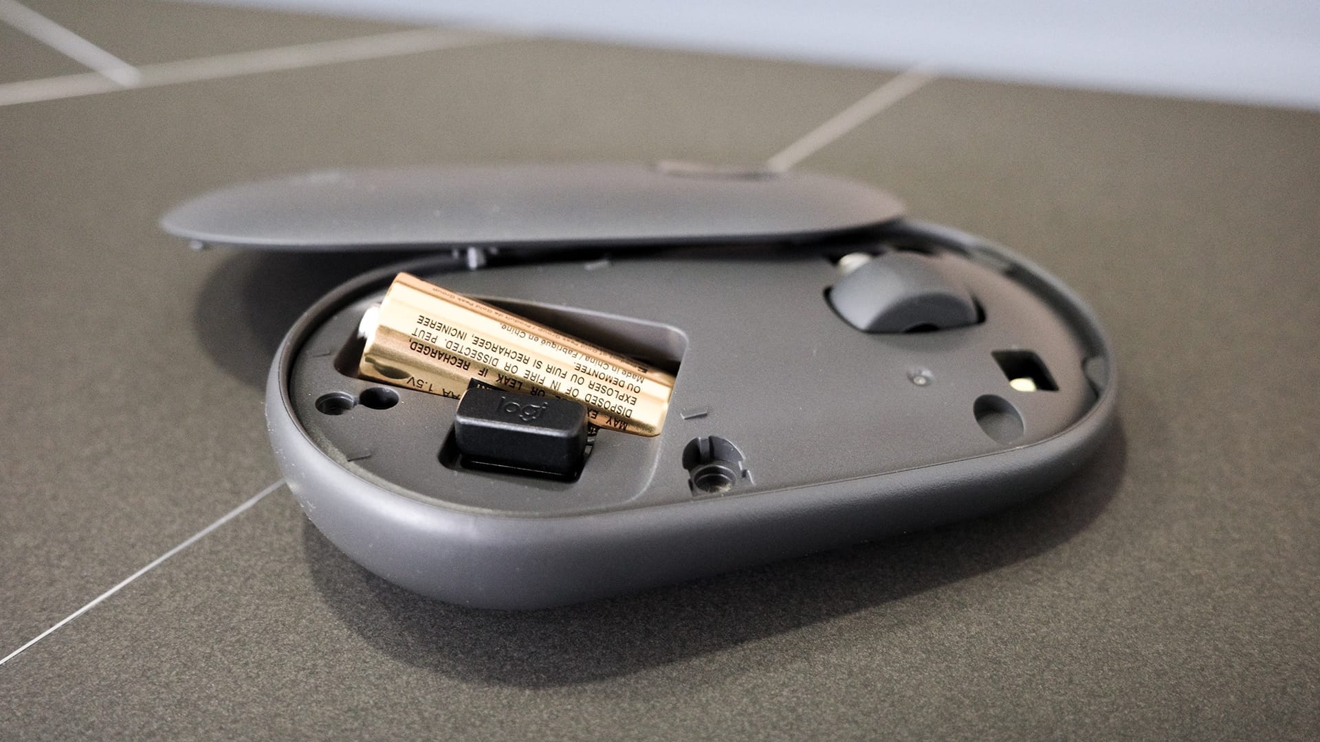 Logitech Pebble M350 review- Sleek design meets silent functionality - 7