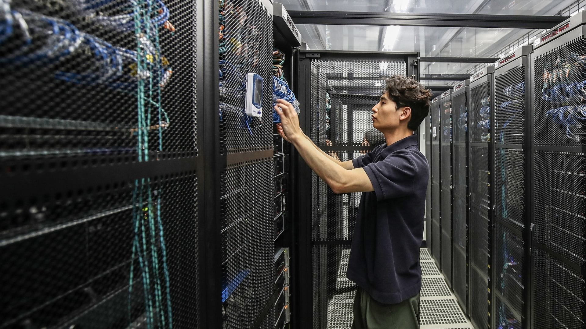 Reliance to build the worldâs largest AI data centre in India