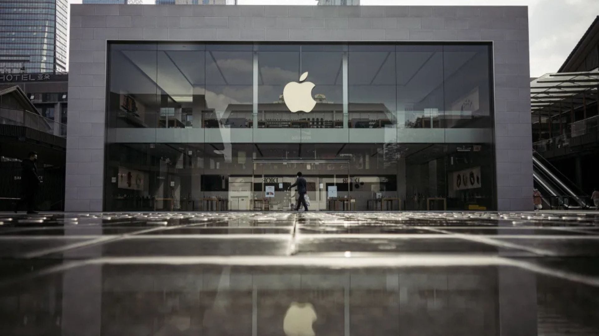 Apple earned over US$10 billion from U.S. App Store commissions in 2024