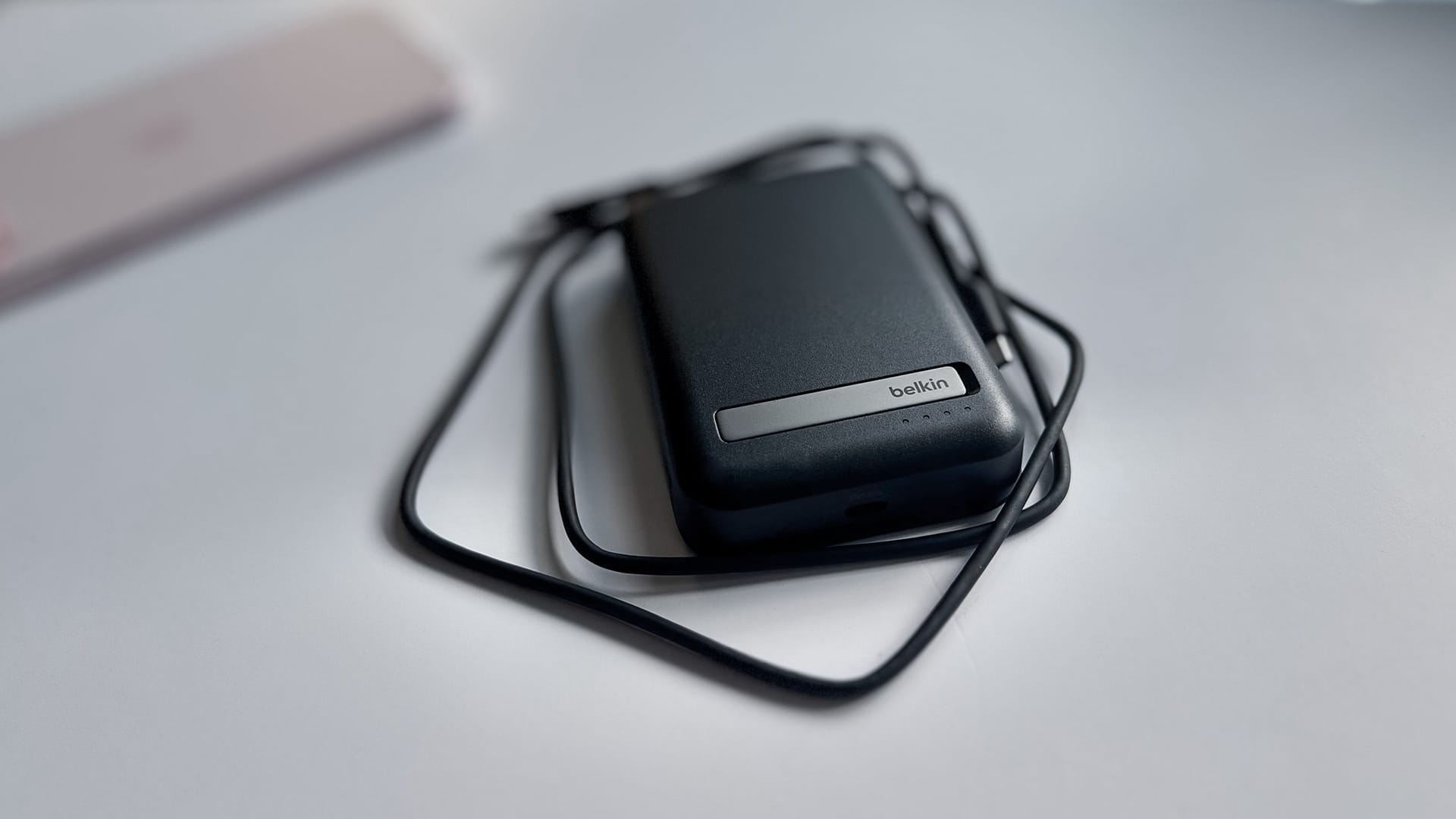 Belkin BoostCharge Pro Magnetic Power Bank with Qi2 15W 10K review Fast wireless charging with practical features - 2