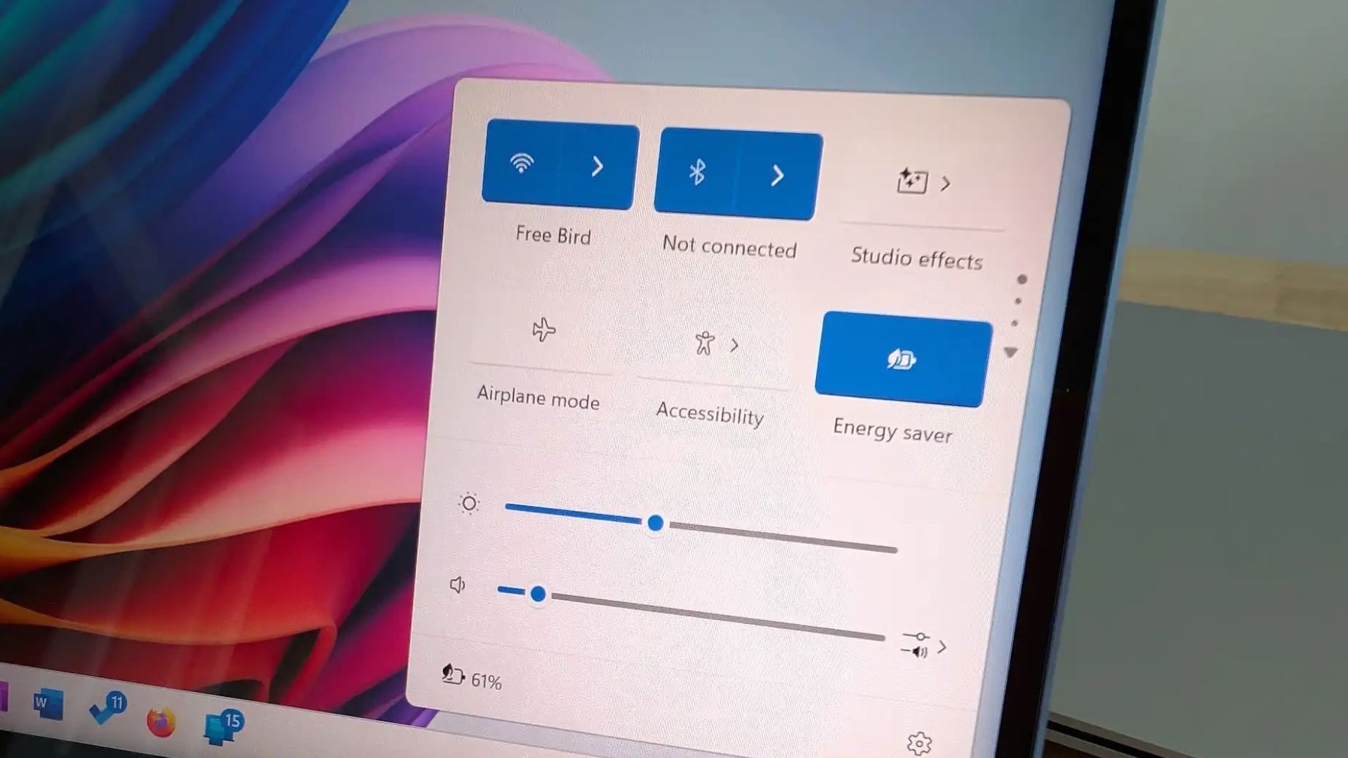 Microsoft is testing a smarter way to save your laptopâs battery on Windows 11
