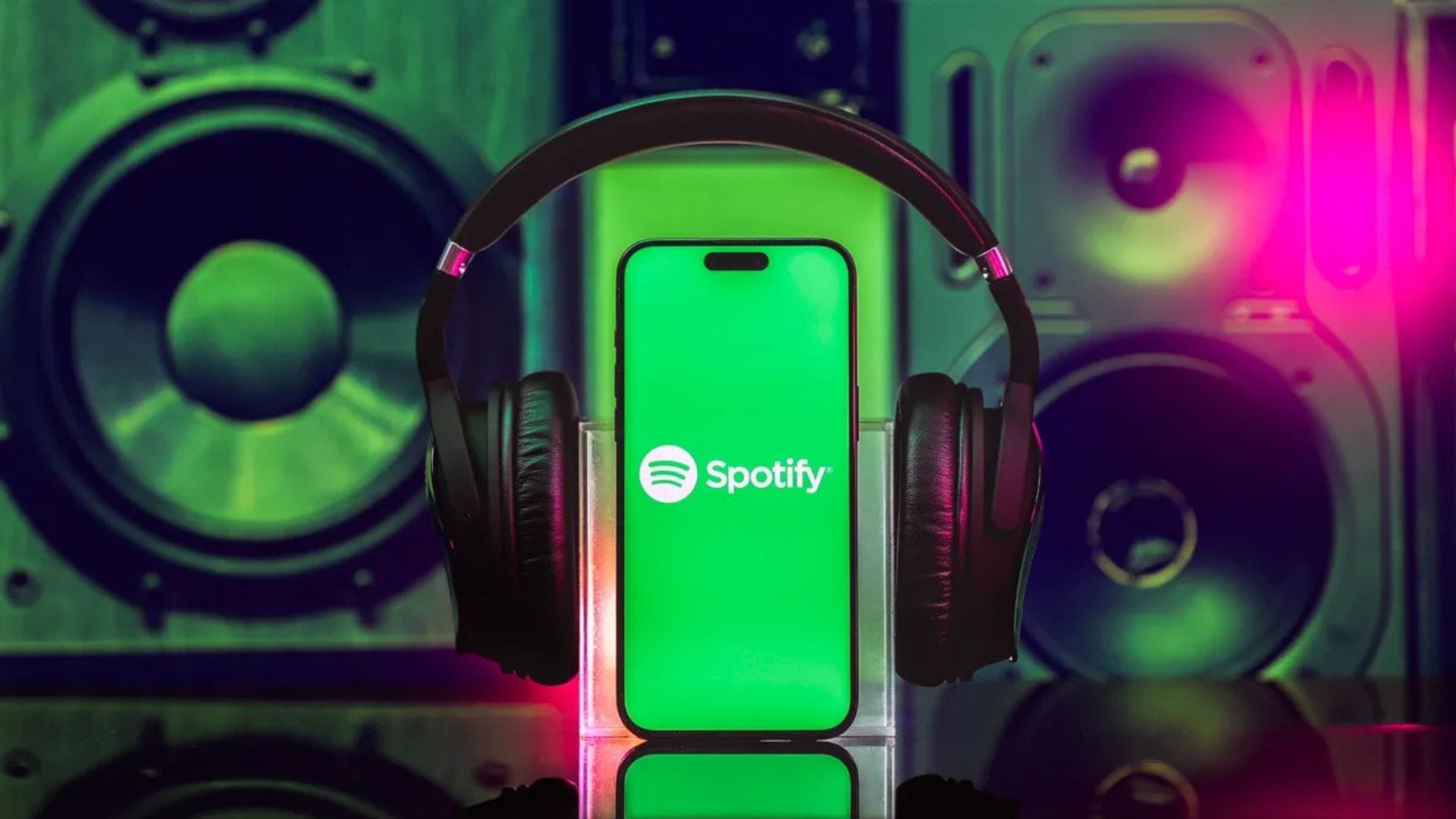 Spotify introduces new DJ-style mixing tool for playlists