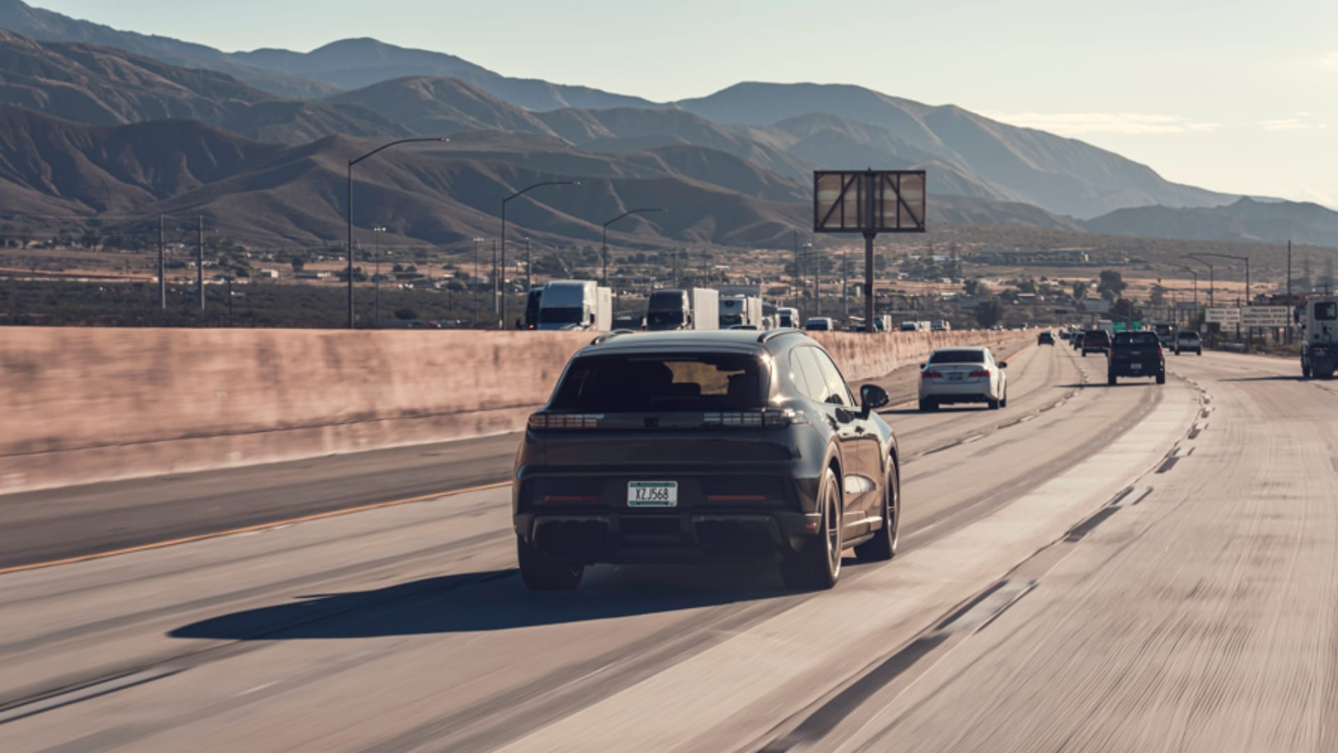 Porsche unveils high-voltage technology in upcoming Cayenne Electric