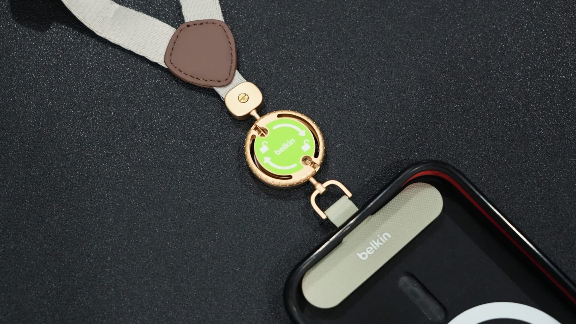 Belkin Zootopia accessories you need before Zootopia 2 arrives - 4