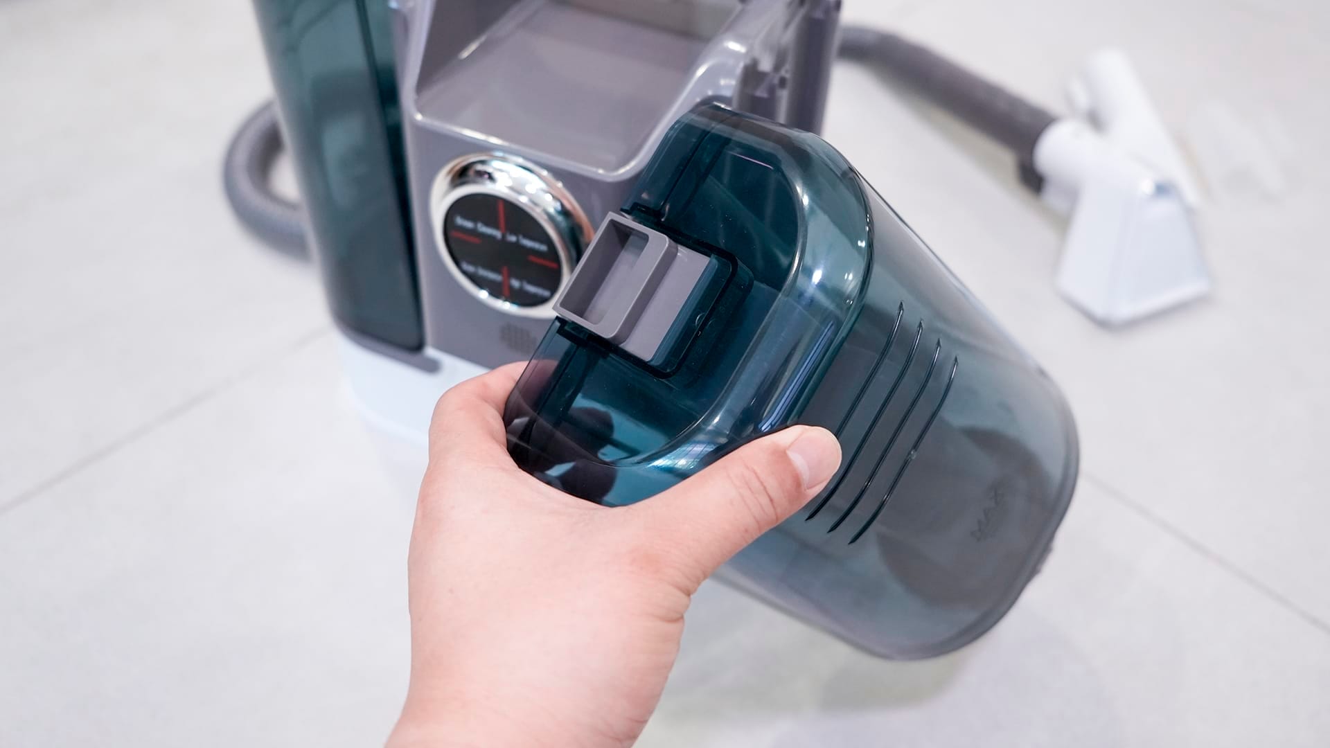 TJean Portable Spot Cleaner review- A compact steam-powered solution for fabric stains - 2