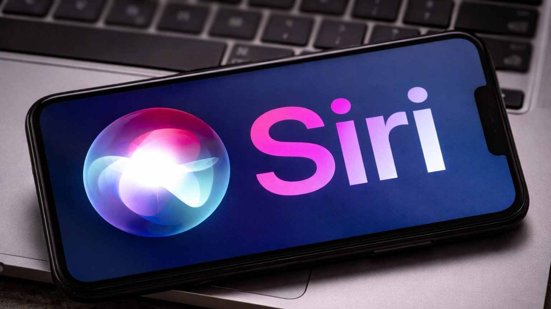 Appleâs Siri relaunch faces delays amid technical issues