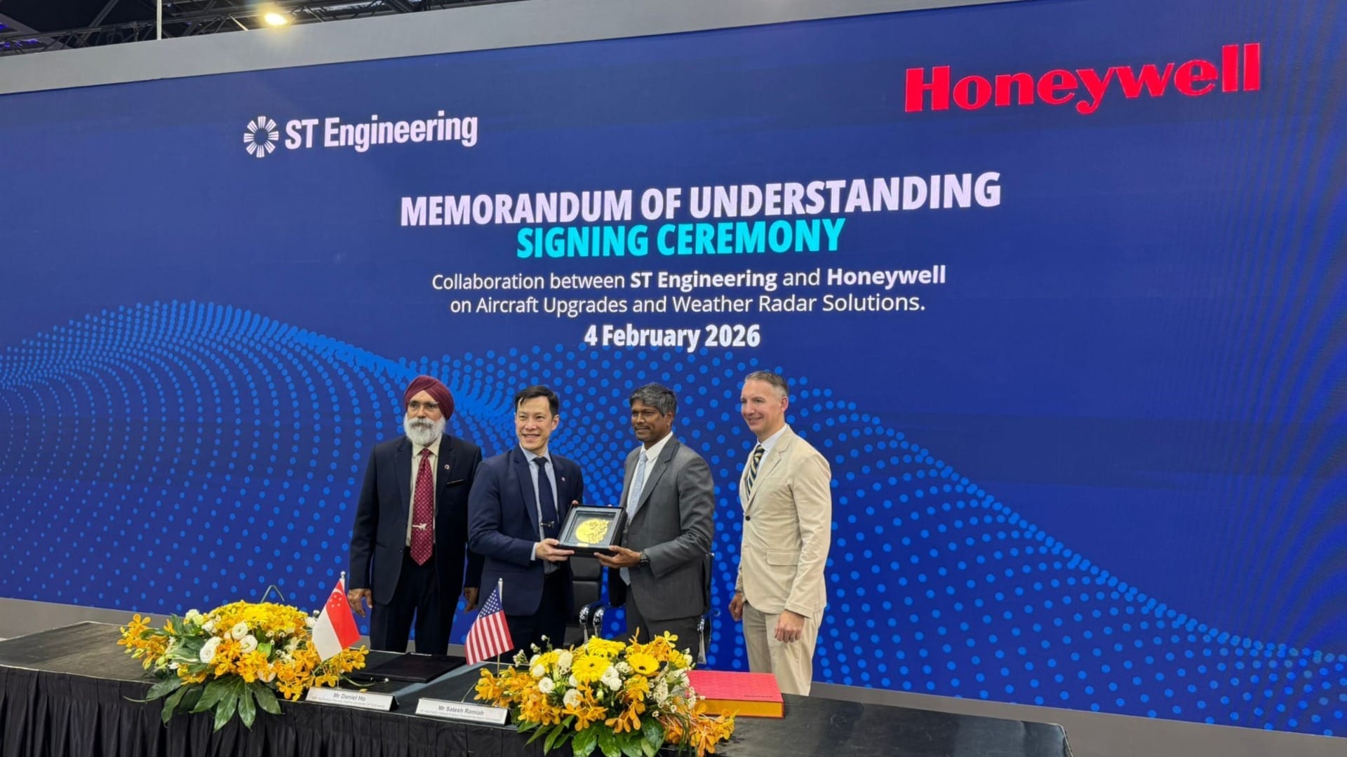 Honeywell and ST Engineering sign MOU to support defence aviation modernisation in Asia Pacific