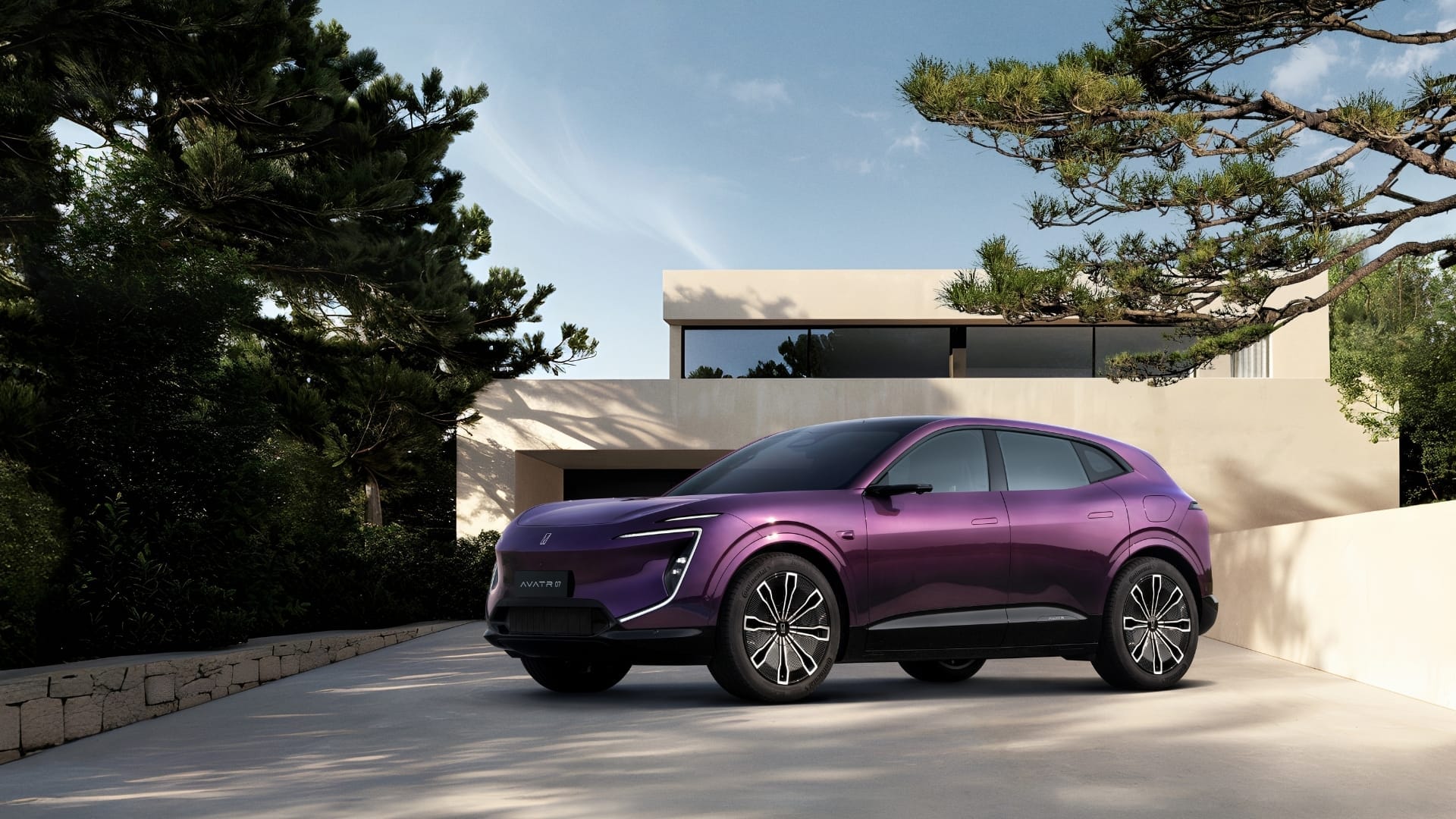 AVATR expands Singapore portfolio with AVATR 07 urban luxury electric SUV