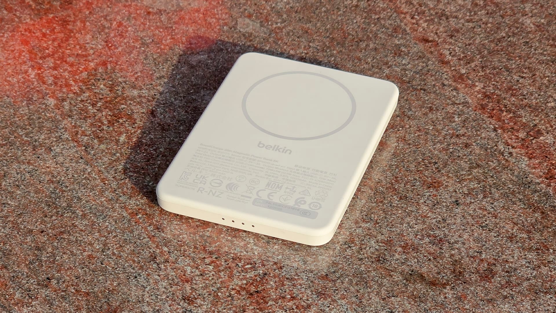 Belkin BoostCharge Slim Magnetic Power Bank 5K review Convenience first, capacity second - 1
