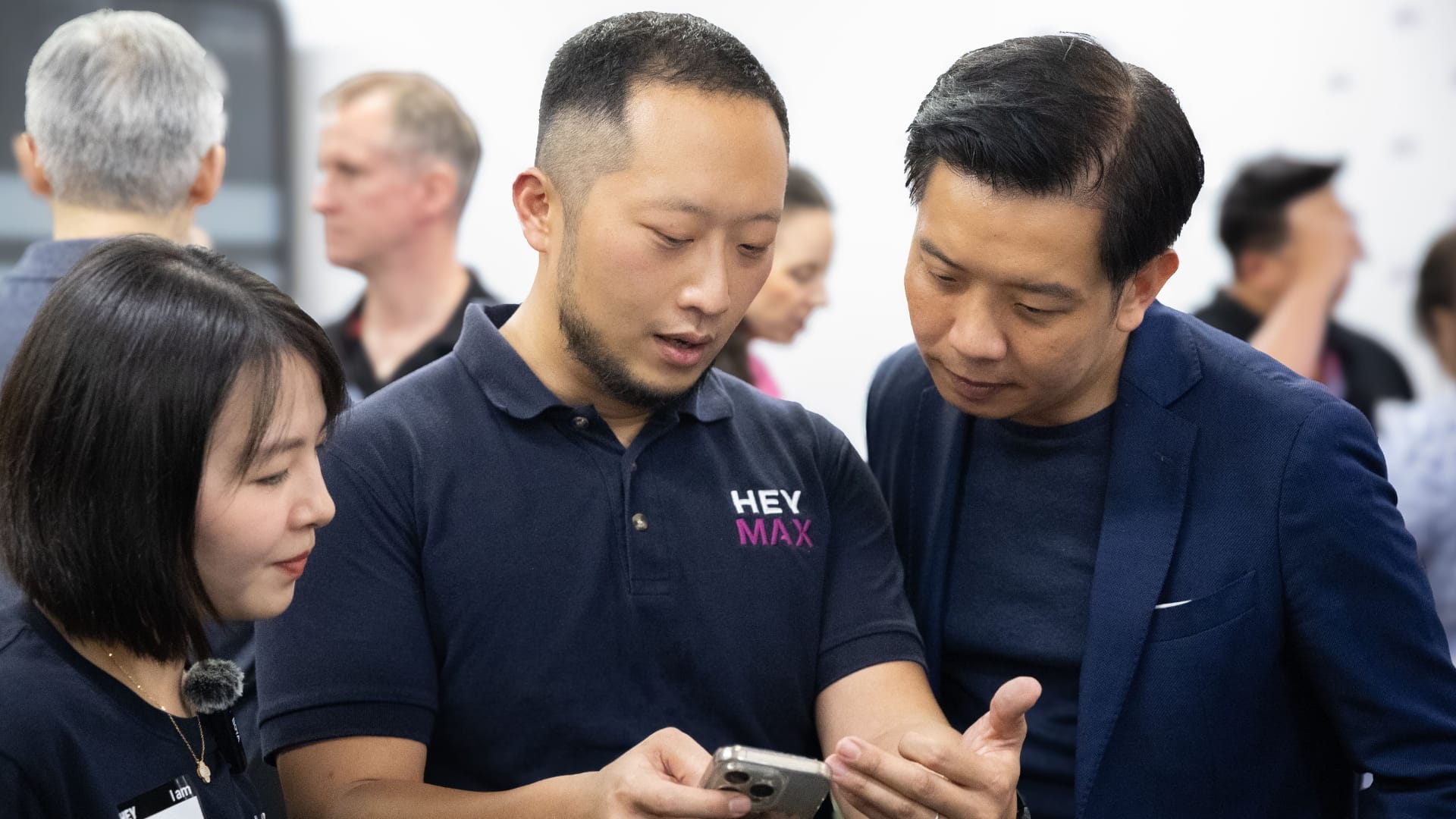 Singapore becomes HeyMaxâs global base as startup scales AI and travel rewards ambitions