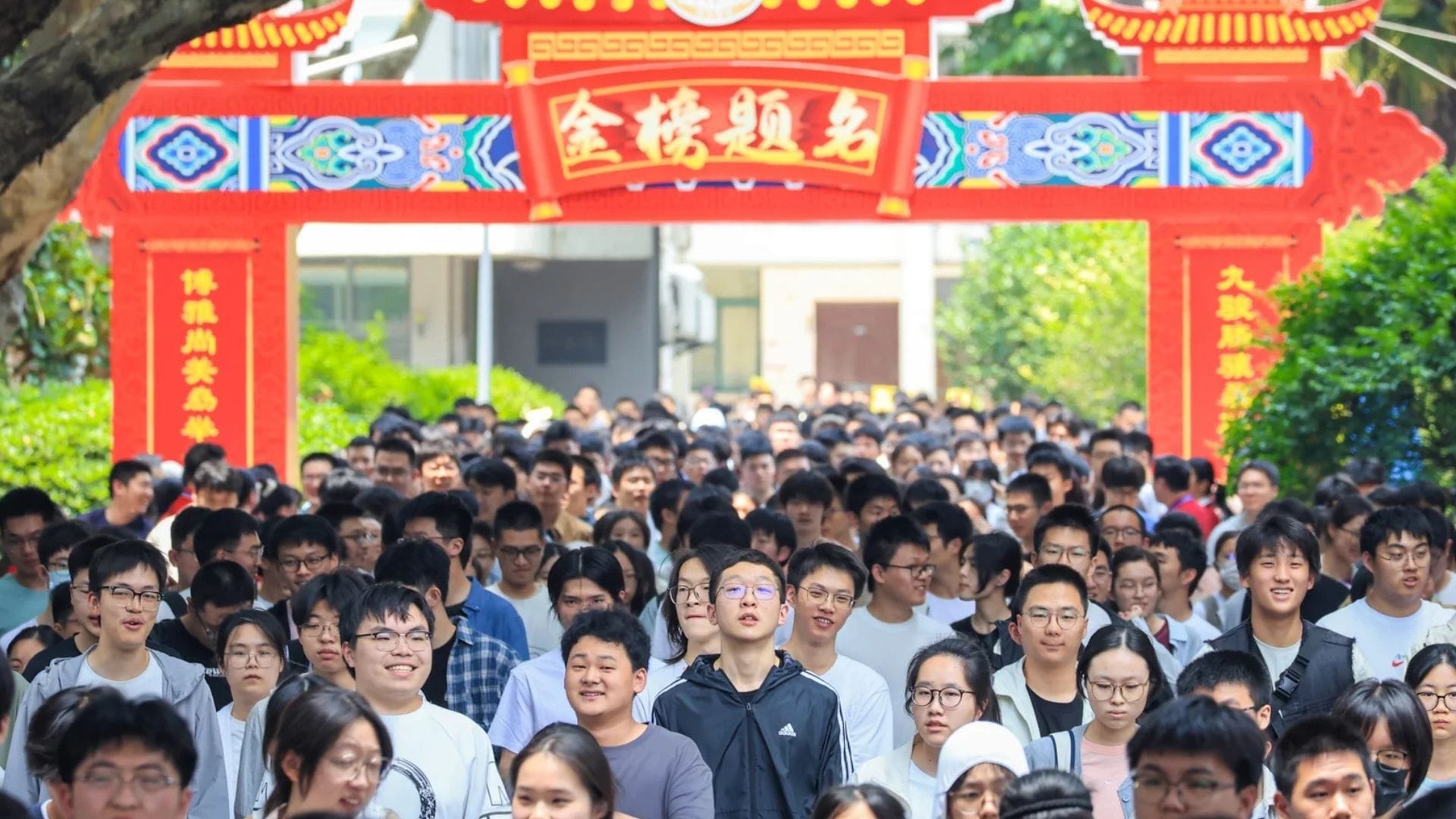 AI chatbots transform college admissions guidance for Chinese students