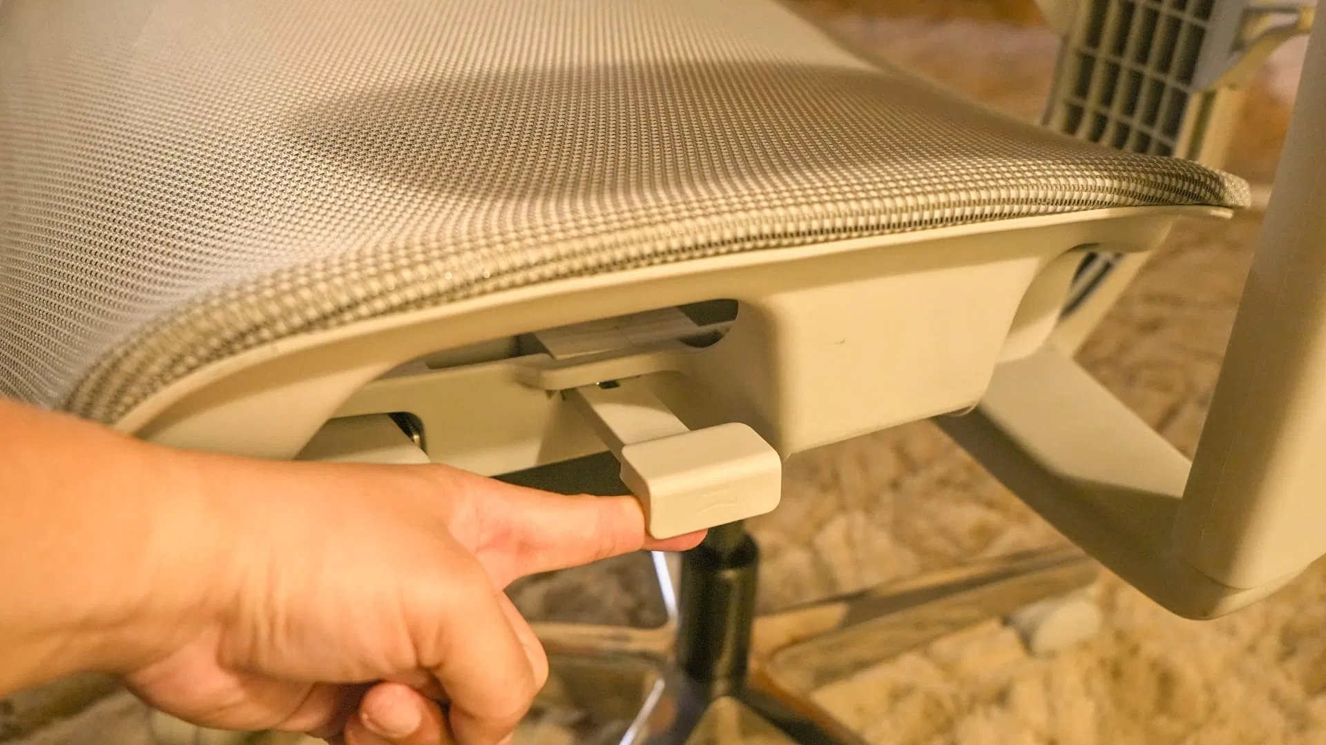 InterGlide X5 review Firm mesh support with extensive ergonomic adjustment - 8