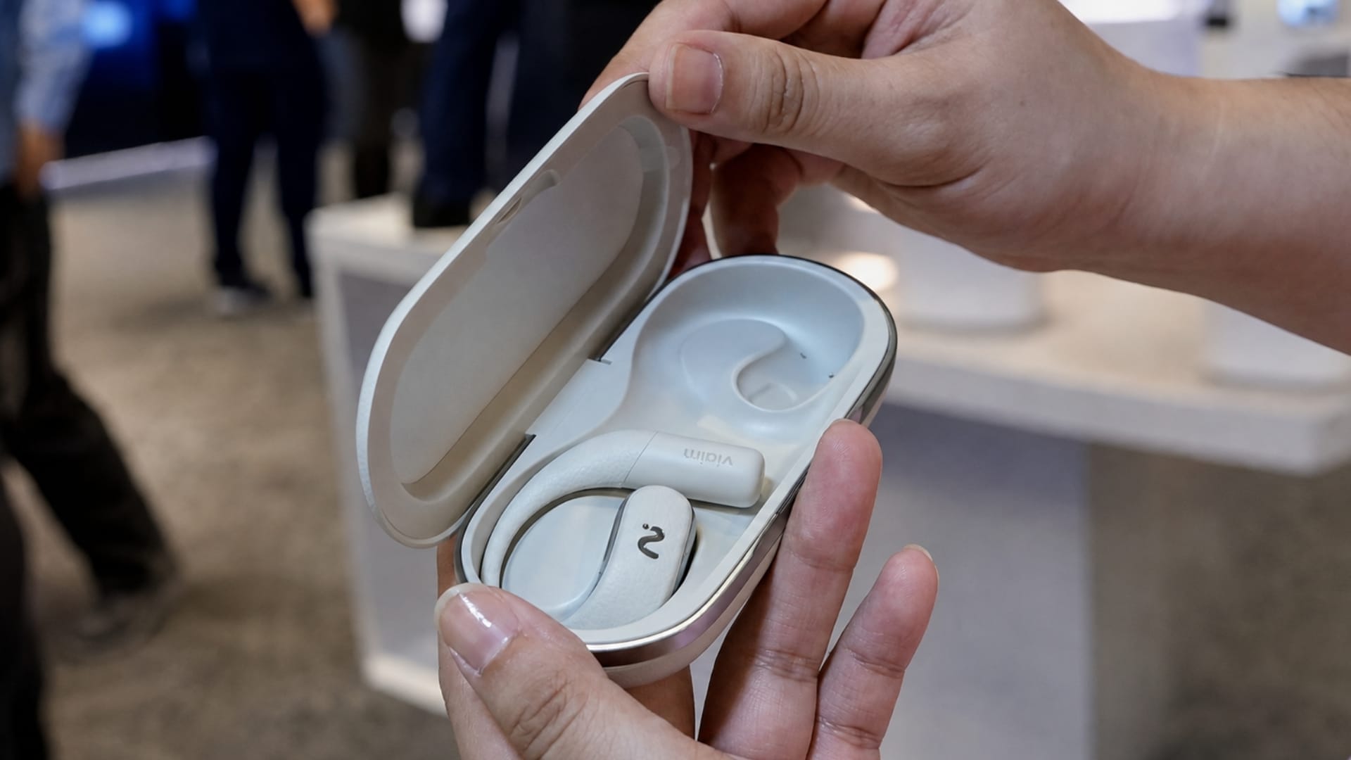 viaim OpenNote review - AI recording in an open-ear design - 8