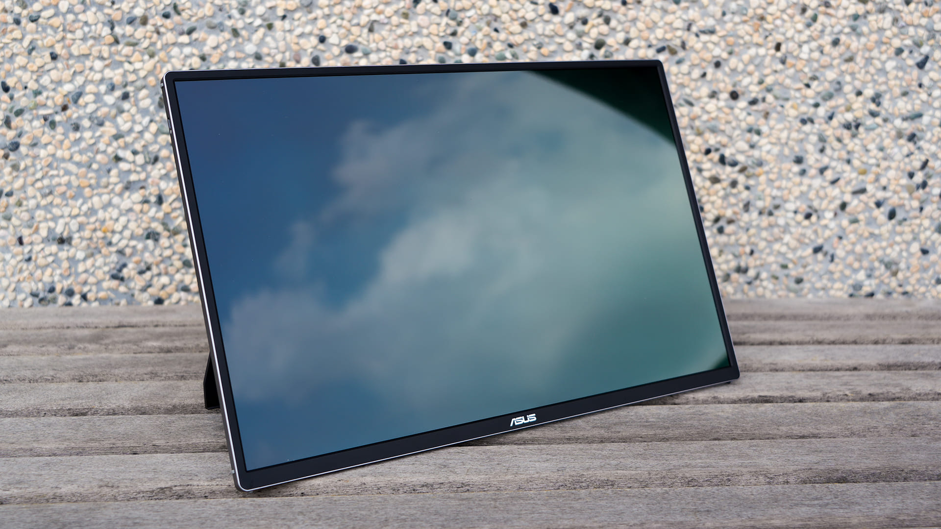 ASUS ZenScreen OLED MQ16FC review - OLED quality for a workspace that travels - 2