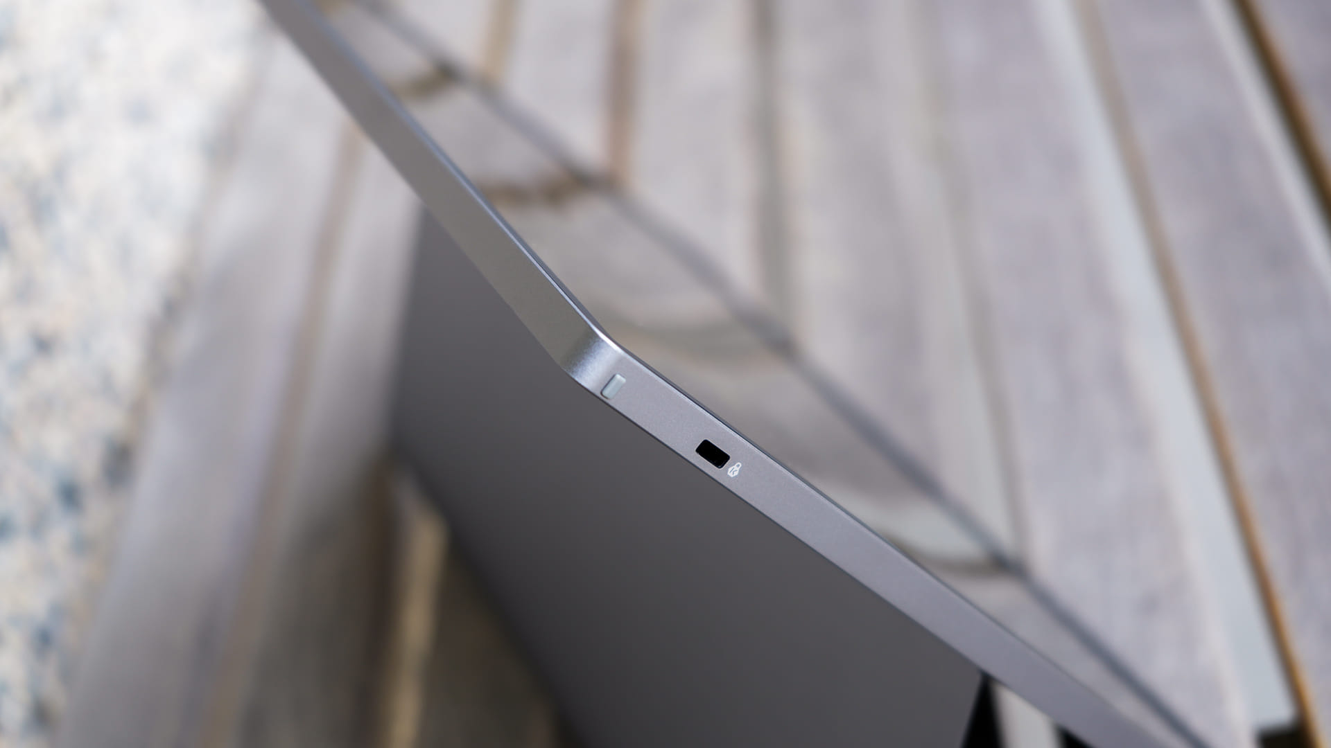 ASUS ZenScreen OLED MQ16FC review - OLED quality for a workspace that travels - 5